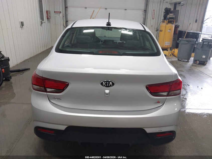 2020 Kia Rio 1.6 S grey Lot 111044820301 Vin 3KPA24AD2LE312212