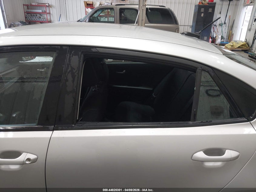 2020 Kia Rio 1.6 S grey Lot 111044820301 Vin 3KPA24AD2LE312212