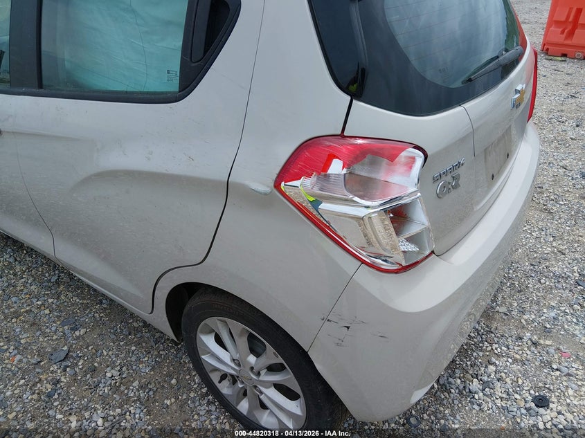 2020 Chevrolet Spark 1.4 Fwd 1Lt Automatic beige Lot 111044820318 Vin KL8CD6SA2LC418386