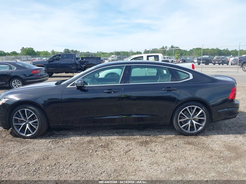 2018 Volvo S90 T6 Momentum VIN: LVY992MK0JP027494 Lot: 44820388