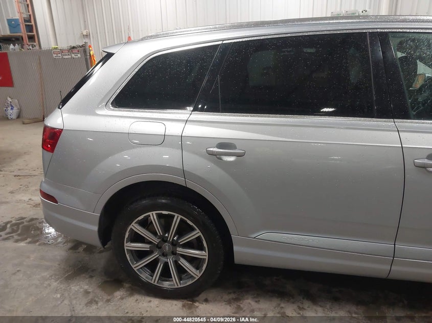 2017 Audi Q7 3.0 3.0T Premium silver Lot 111044820545 Vin WA1VAAF71HD033536