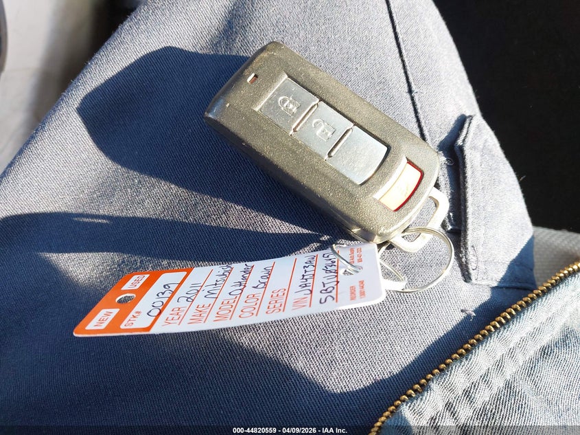 2011 Mitsubishi Outlander Se VIN: JA4JT3AW5BU036451 Lot: 44820559