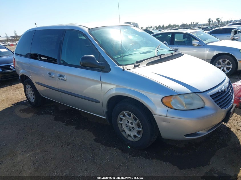 2004 Chrysler Town & Country