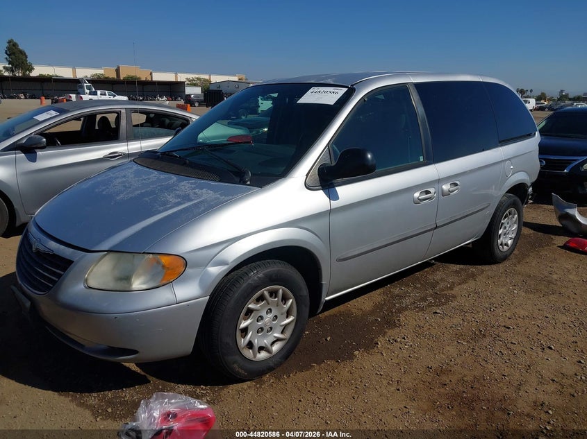 2004 Chrysler Town & Country