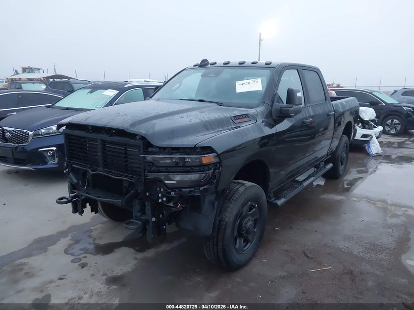 Vin: 3c6ur5cj8tg257231, lot: 45318001, ram 2500 tradesman  4x4 6'4 box 20262