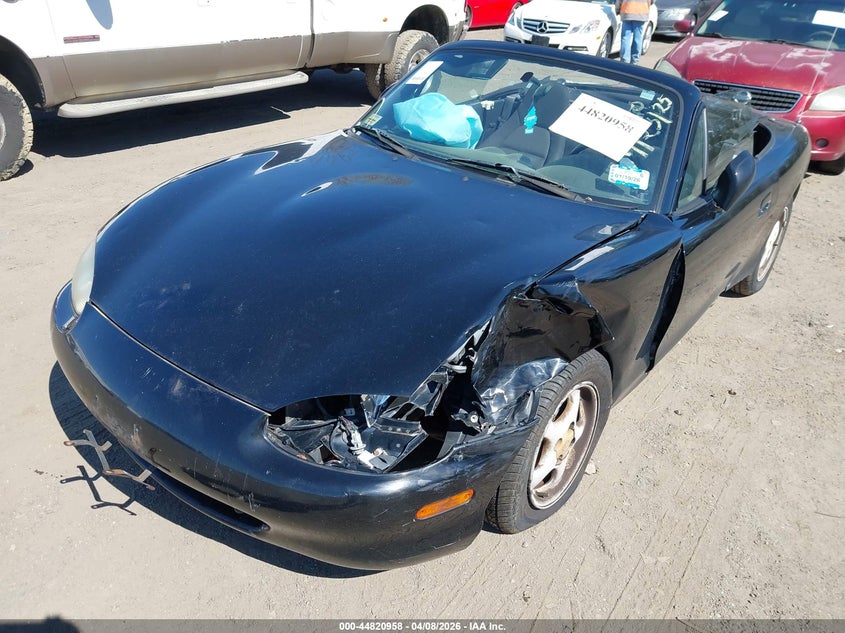 1999 Mazda Mx-5 Miata Leather Pkg/Popular Equipment Pkg/Sports Pkg/Touring Pkg VIN: JM1NB3539X0113679 Lot: 44820958