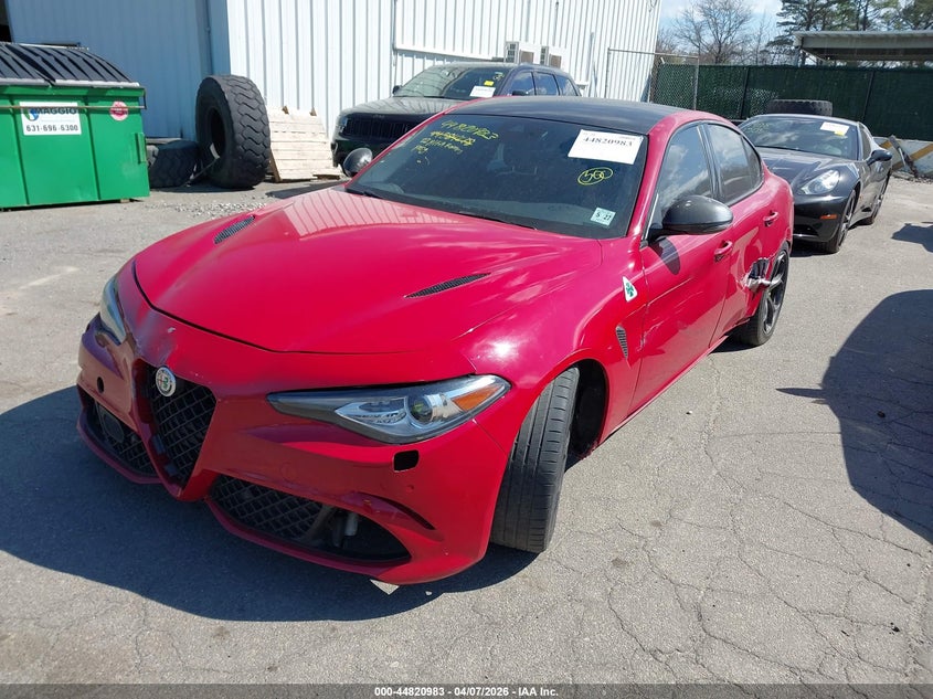 2022 Alfa Romeo Giulia Quadrifoglio Rwd