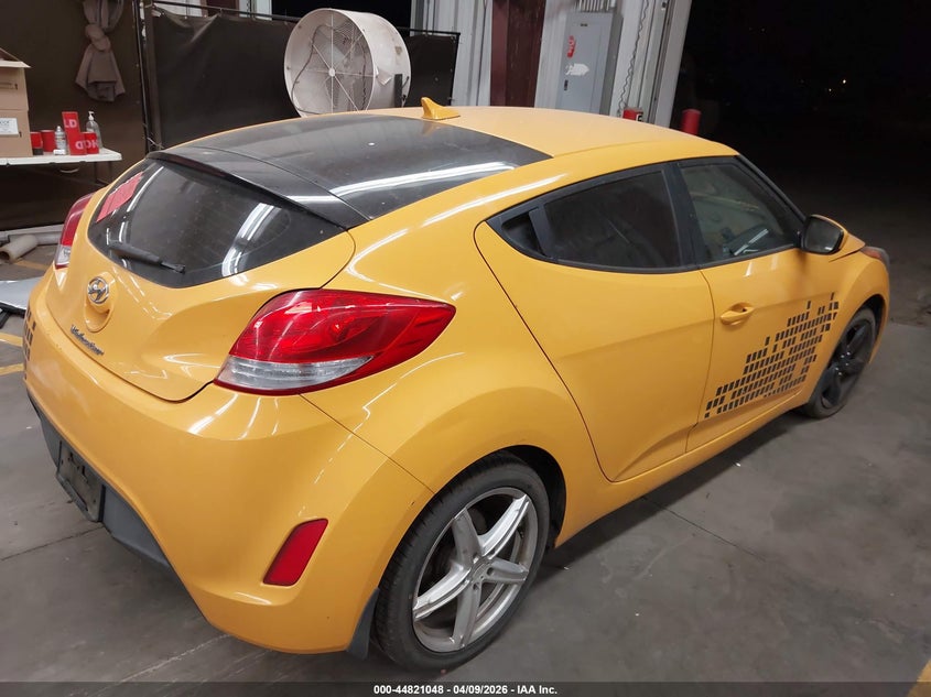2013 Hyundai Veloster Base W/Black