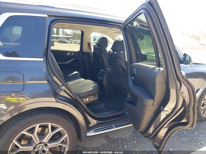 2021 BMW X7 xDrive40I VIN: 5UXCW2C03M9F64585 Lot: 44821050