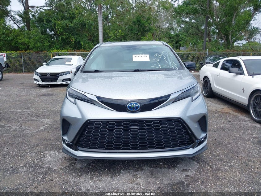 2022 Toyota Sienna Xse VIN: 5TDXRKEC6NS126550 Lot: 44821128