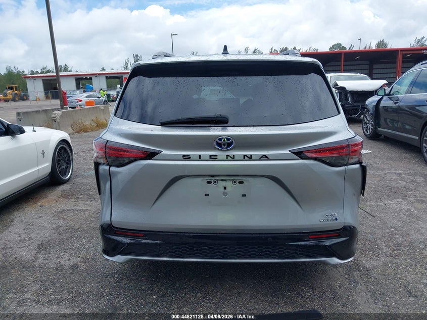 2022 Toyota Sienna Xse VIN: 5TDXRKEC6NS126550 Lot: 44821128
