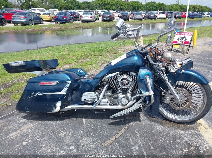 2005 Harley-Davidson Flhtci VIN: 1HD1FFW105Y687185 Lot: 44821144