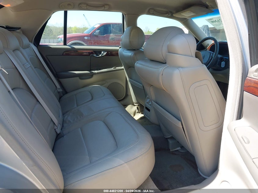 2004 Cadillac Deville Standard VIN: 1G6KD54Y24U227797 Lot: 44821208