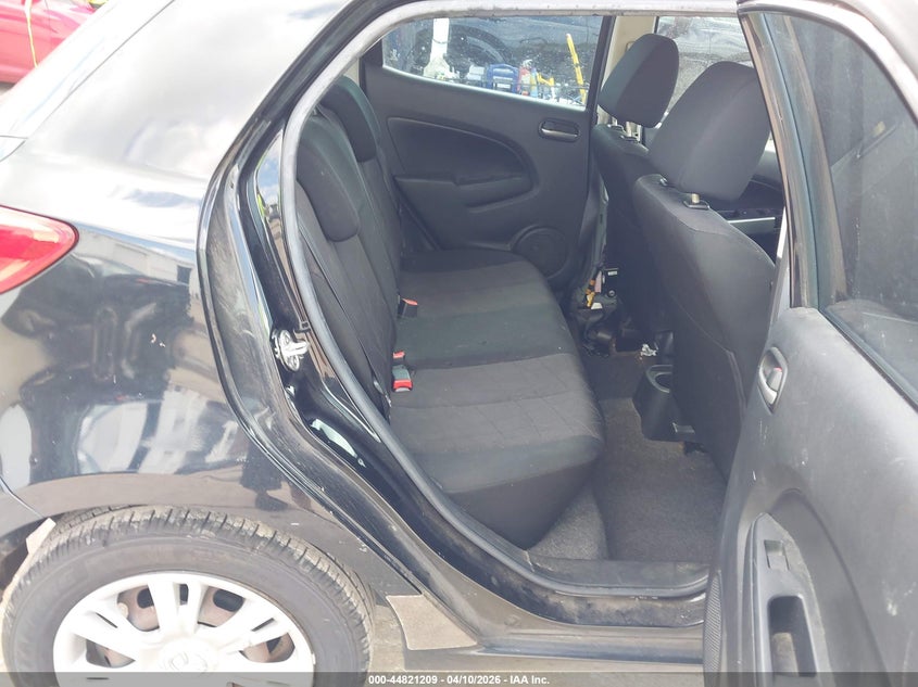 2014 Mazda Mazda2 Sport VIN: JM1DE1KY3E0184255 Lot: 44821209