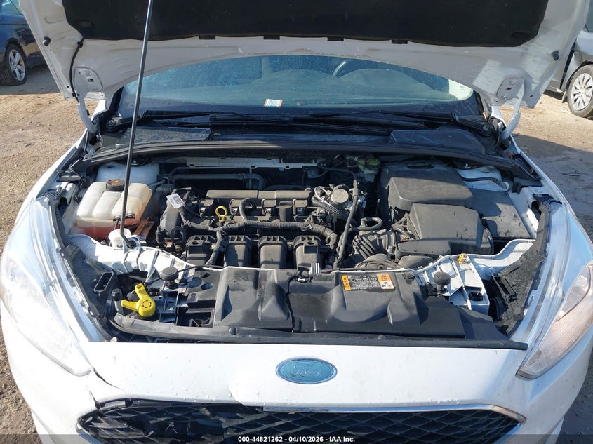 2016 Ford Focus 2.0 Se white Lot 111044821262 Vin 1FADP3F2XGL365971