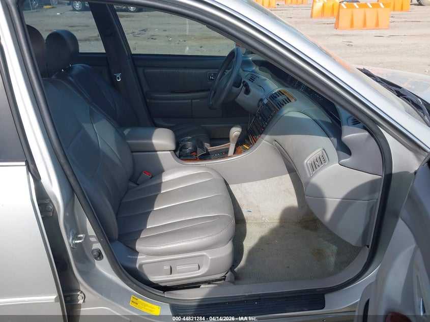 2001 Toyota Avalon Xls