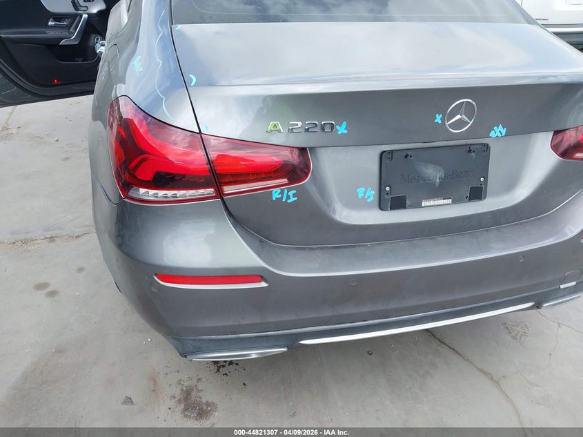 2019 Mercedes-Benz A 220 VIN: WDD3G4EB6KW023315 Lot: 44821307