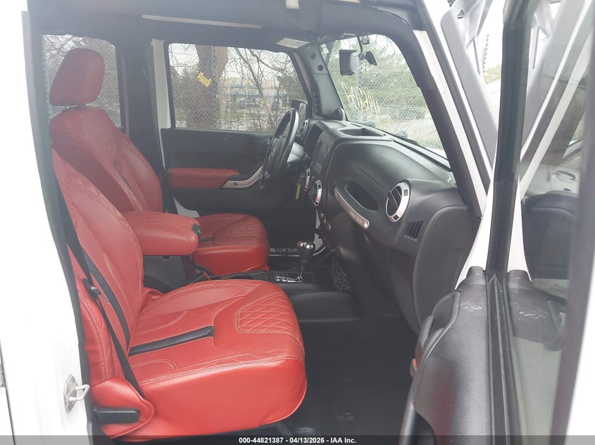 2013 Jeep Wrangler Unlimited Sahara