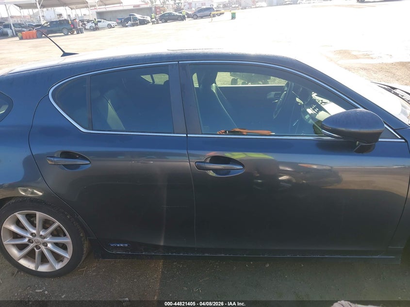 2011 Lexus Ct 200H Premium VIN: JTHKD5BH4B2032050 Lot: 44821405