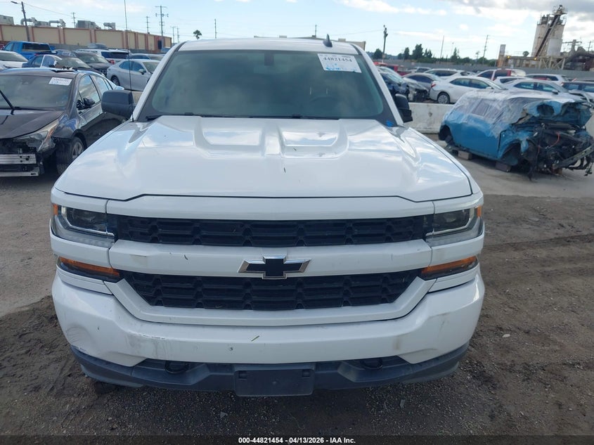 2018 Chevrolet Silverado 5.3 1500 Custom white Lot 111044821454 Vin 3GCPCPEC6JG141587