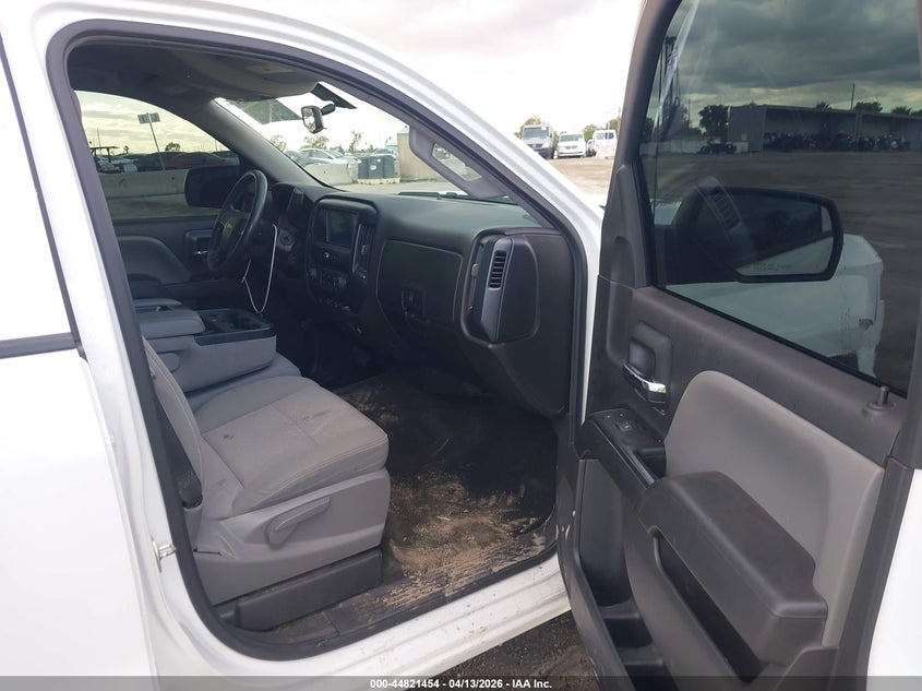 2018 Chevrolet Silverado 5.3 1500 Custom white Lot 111044821454 Vin 3GCPCPEC6JG141587