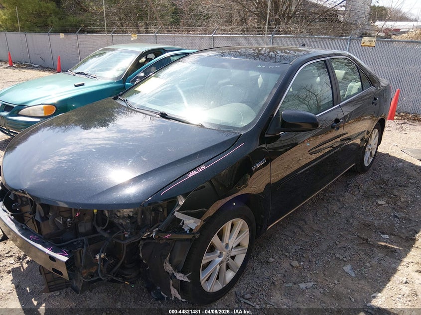 2013 Toyota Camry Hybrid Xle