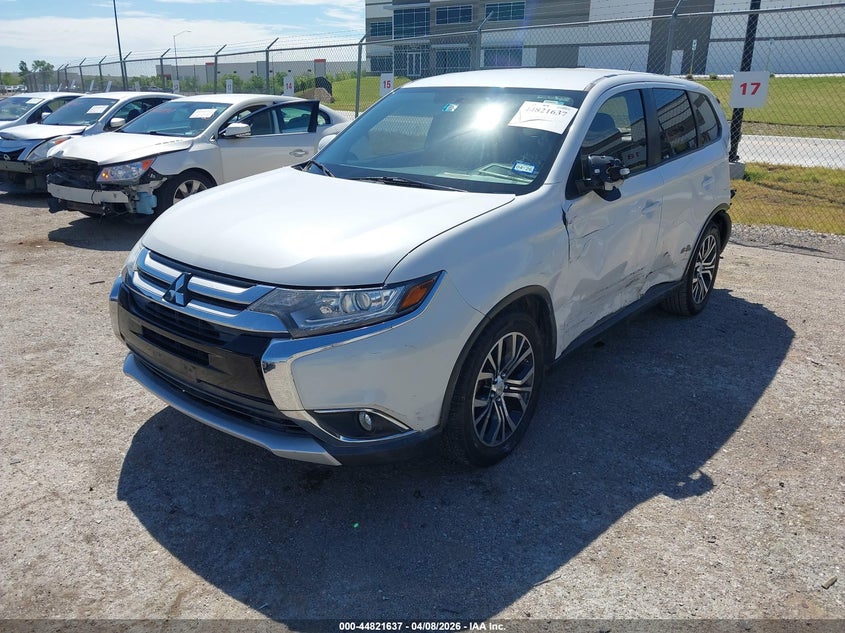 2016 Mitsubishi Outlander Se