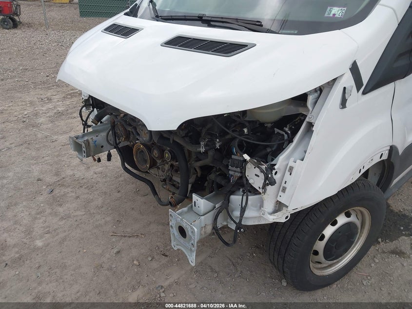 2022 Ford Transit 3.5 -250 white Lot 111044821688 Vin 1FTBR1D81NKA11895