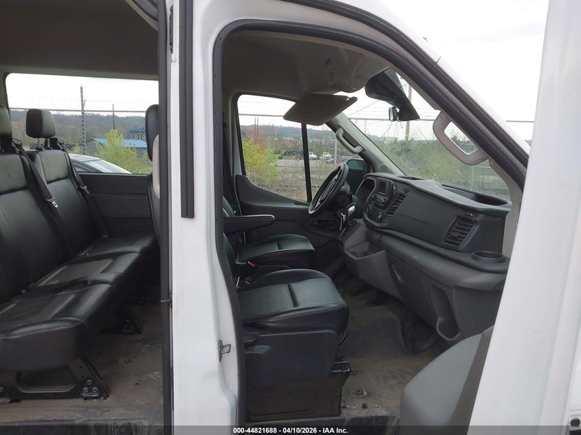2022 Ford Transit 3.5 -250 white Lot 111044821688 Vin 1FTBR1D81NKA11895