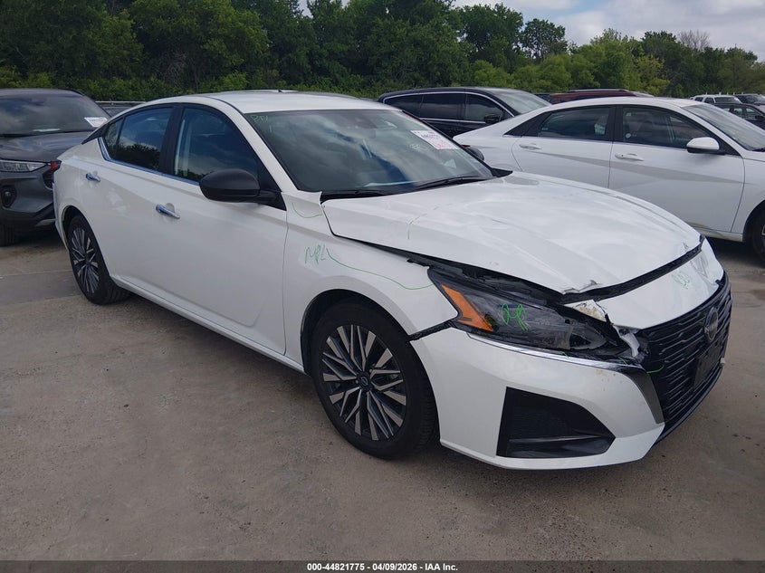 2025 Nissan Altima Sv Fwd