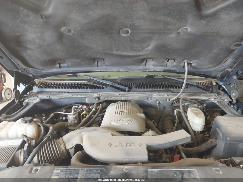 2005 GMC Yukon Slt VIN: 1GKEK13T95J153770 Lot: 44821830