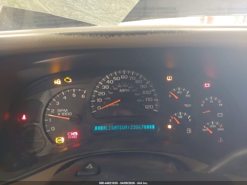 2005 GMC Yukon Slt VIN: 1GKEK13T95J153770 Lot: 44821830