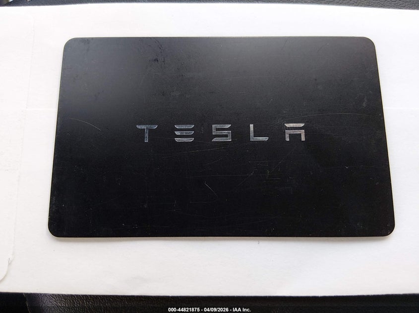 2022 Tesla Model y Long Range Dual Motor All-Wheel Drive white Lot 111044821875 Vin 7SAYGDEEXNA022252