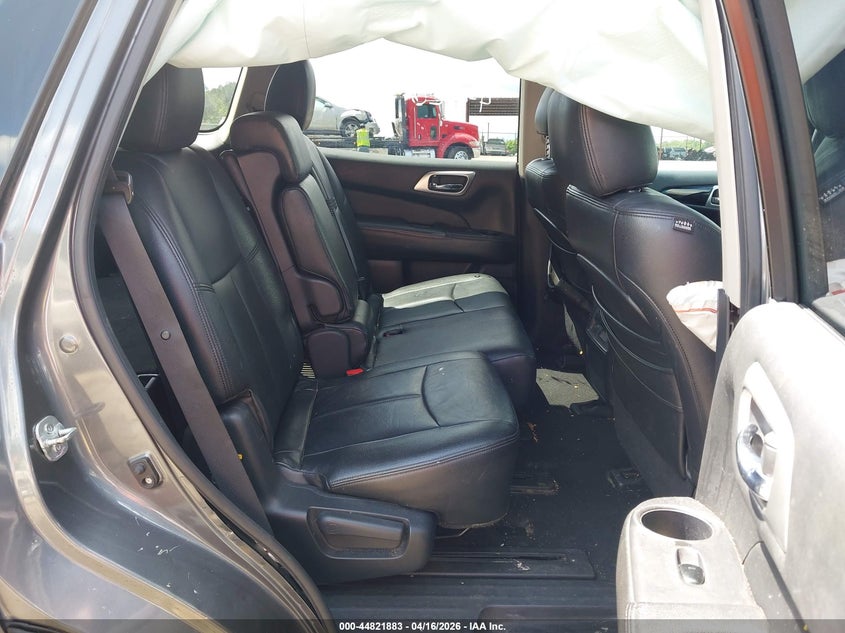 2015 NISSAN PATHFINDER auction photo 8