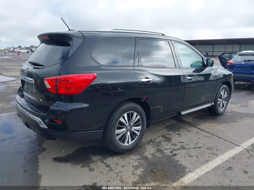 2018 Nissan Pathfinder Sl