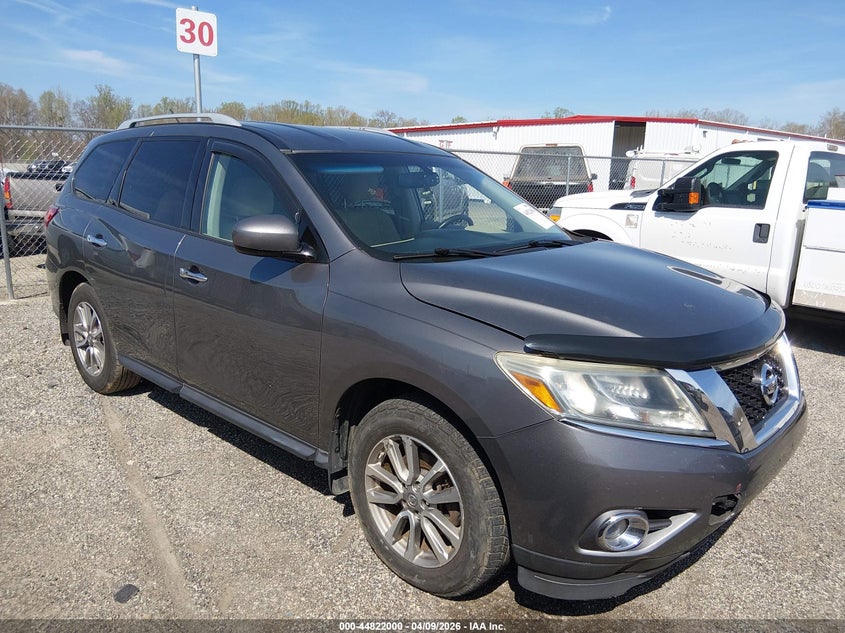 2016 Nissan Pathfinder Sv