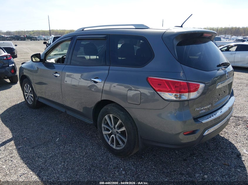 2016 Nissan Pathfinder Sv
