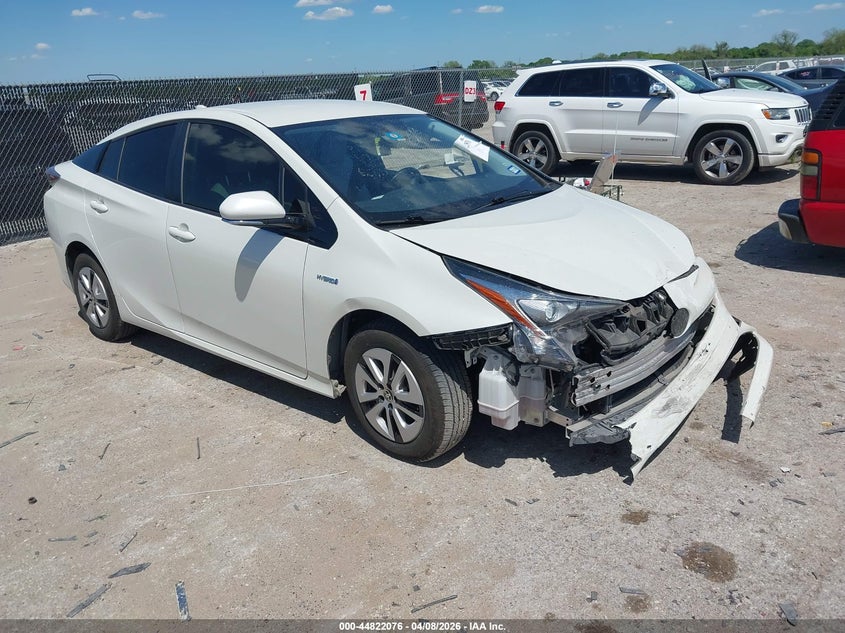2016 Toyota Prius Three