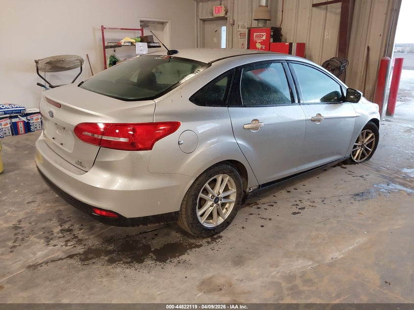 2016 Ford Focus 2.0 Se silver Lot 111044822119 Vin 1FADP3F25GL291164