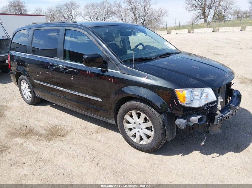 2013 Chrysler Town & Country Touring