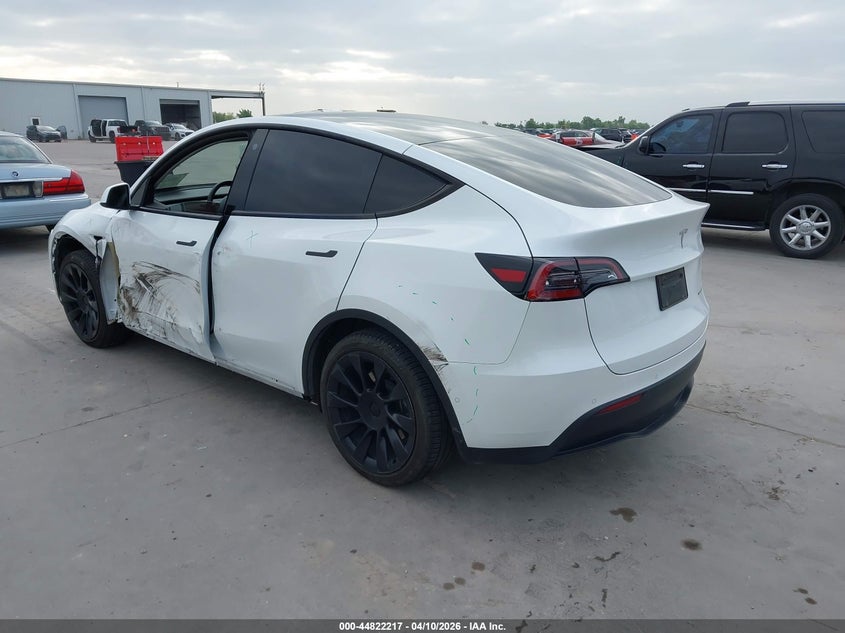 2021 Tesla Model y Long Range Dual Motor All-Wheel Drive white Lot 111044822217 Vin 5YJYGDEEXMF209330