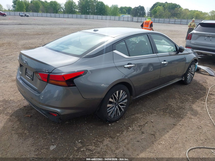 2024 Nissan Altima Sv Fwd