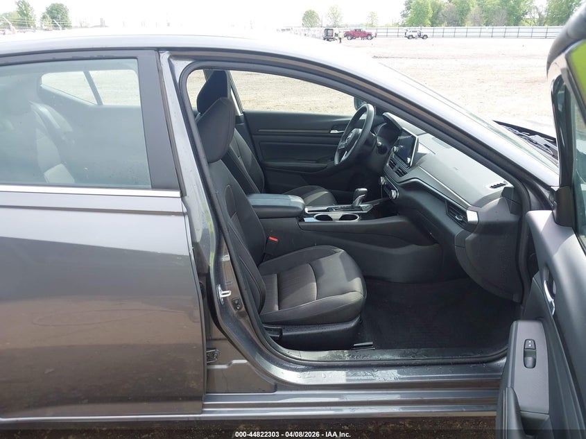 2024 Nissan Altima Sv Fwd