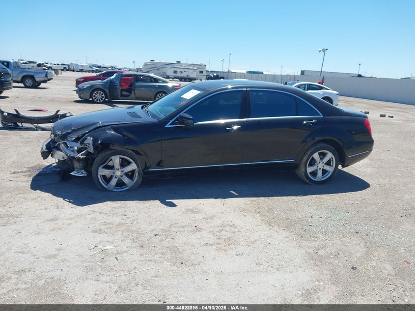 2011 Mercedes-Benz S 550 VIN: WDDNG7BB9BA386879 Lot: 44822315