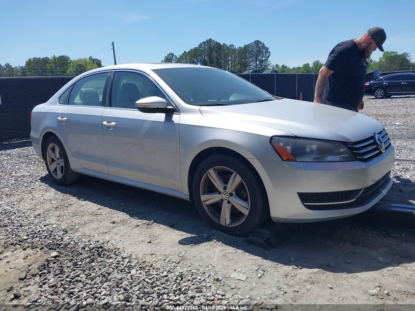 2012 Volkswagen Passat 2.5L Se