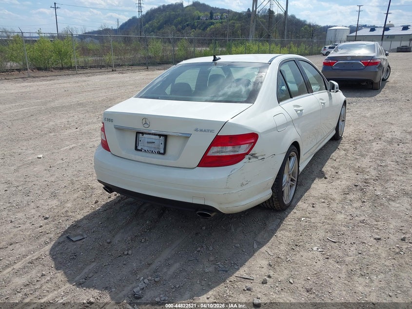 2010 Mercedes-Benz C 300 Luxury 4Matic/Sport 4Matic