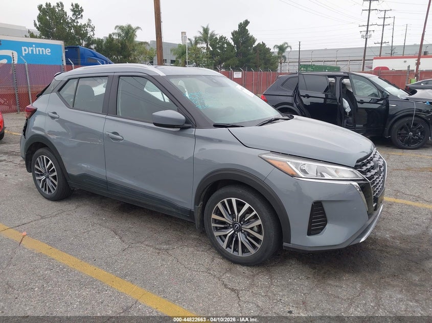 2023 Nissan Kicks Sv Xtronic Cvt