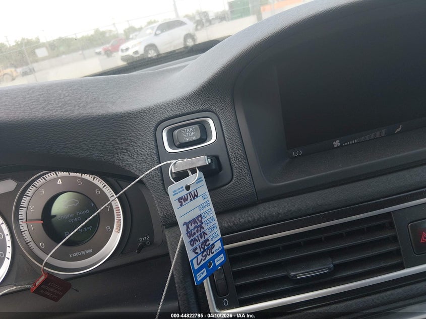 2012 Volvo Xc70 3.2/3.2 Platinum/3.2 Premier/3.2 Premier Plus VIN: YV4940BZ4C1143259 Lot: 44822795