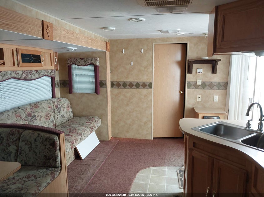 2005 KEYSTONE HORNET SPORT SERIES auction photo 8