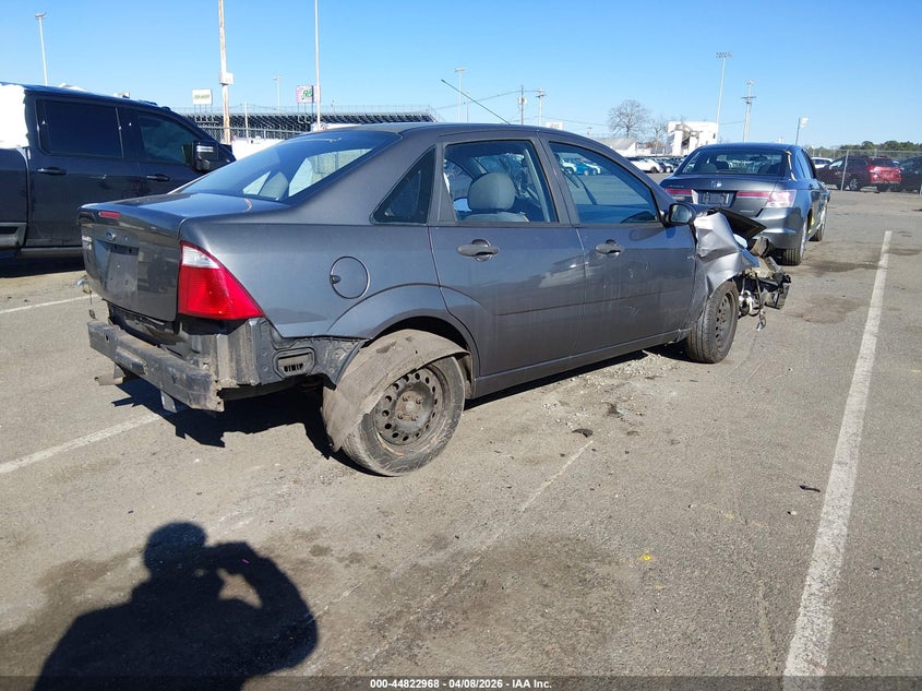 2007 FORD FOCUS auction photo 4